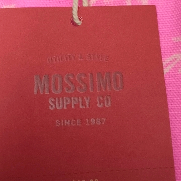 Shorts - Picture 4 of 5